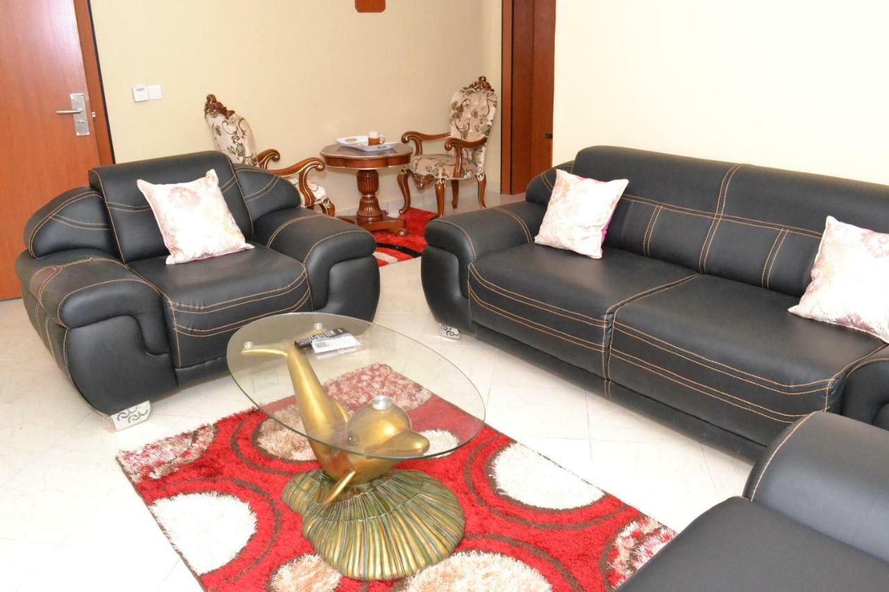Limoh Suites Benin City Extérieur photo