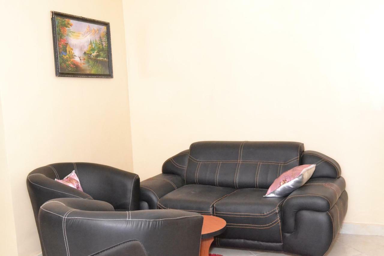 Limoh Suites Benin City Extérieur photo