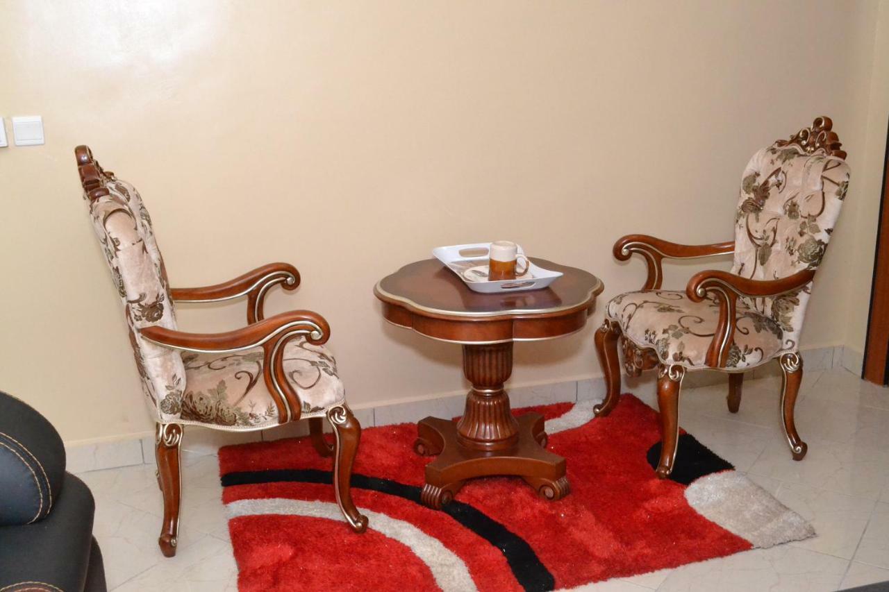 Limoh Suites Benin City Extérieur photo