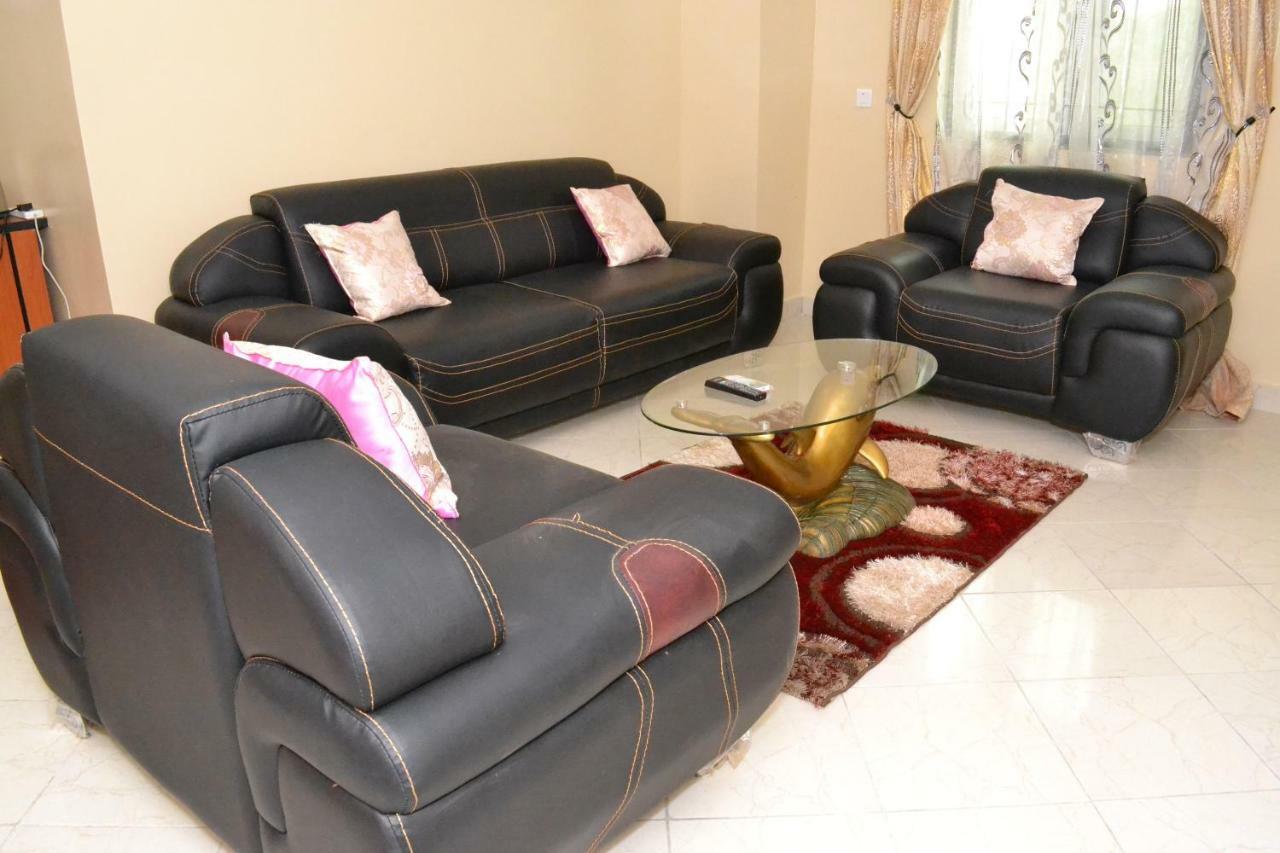 Limoh Suites Benin City Extérieur photo