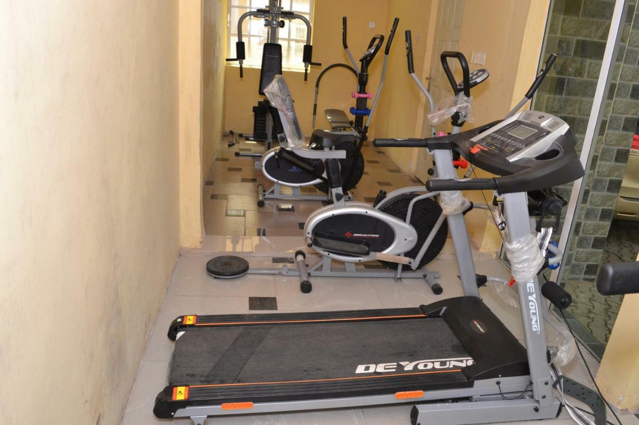 Limoh Suites Benin City Extérieur photo