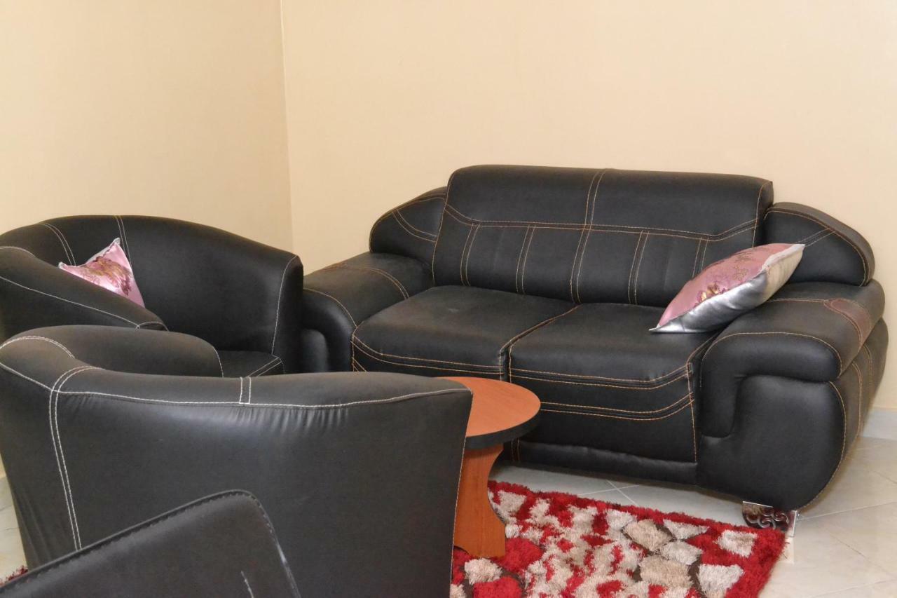 Limoh Suites Benin City Extérieur photo